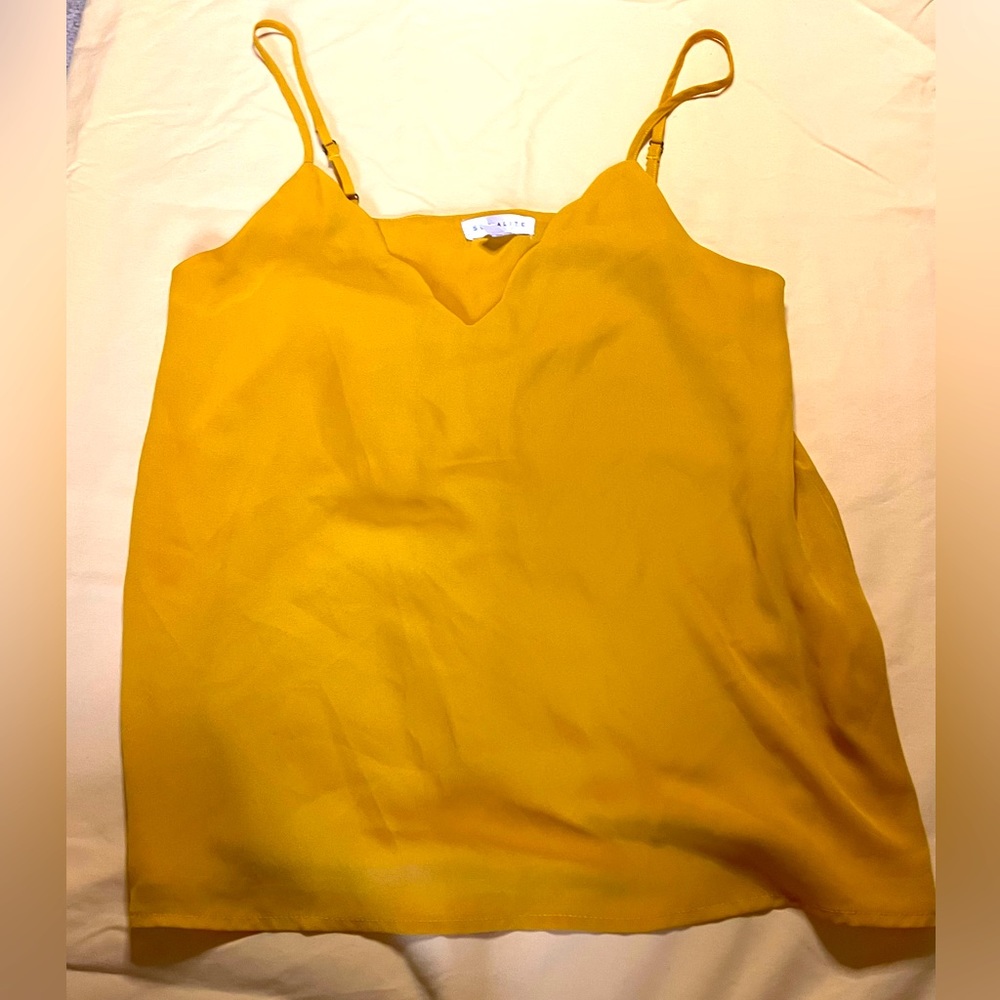 Socialite Scalloped Top
